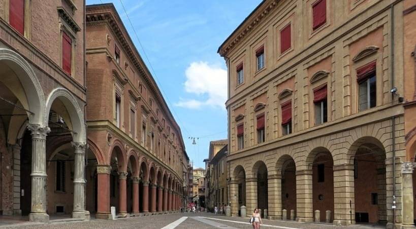 Zwiedzanie Bolonii Bolonia w jeden dzień - zwiedzanie Włoch pociągiem z PolishTrains
